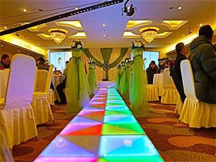 LED互动感应地砖显示屏原理特点及优势